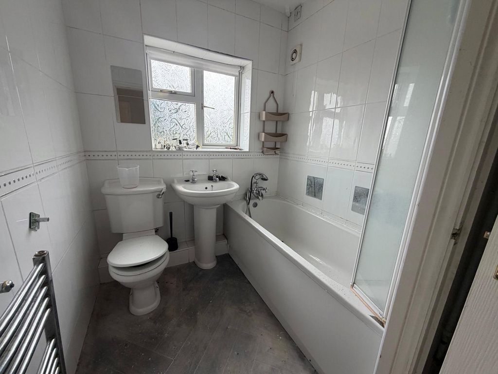 Property photo 2 of 12 Picture No. 03