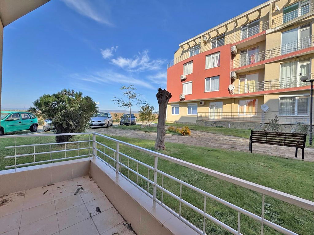 Property photo 3 of 11