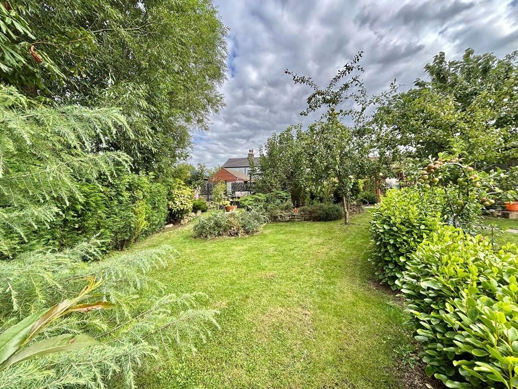 Property photo 3 of 26 d3724F80-435d-4c76-Ae5c-3Ec68467647B.Jpg