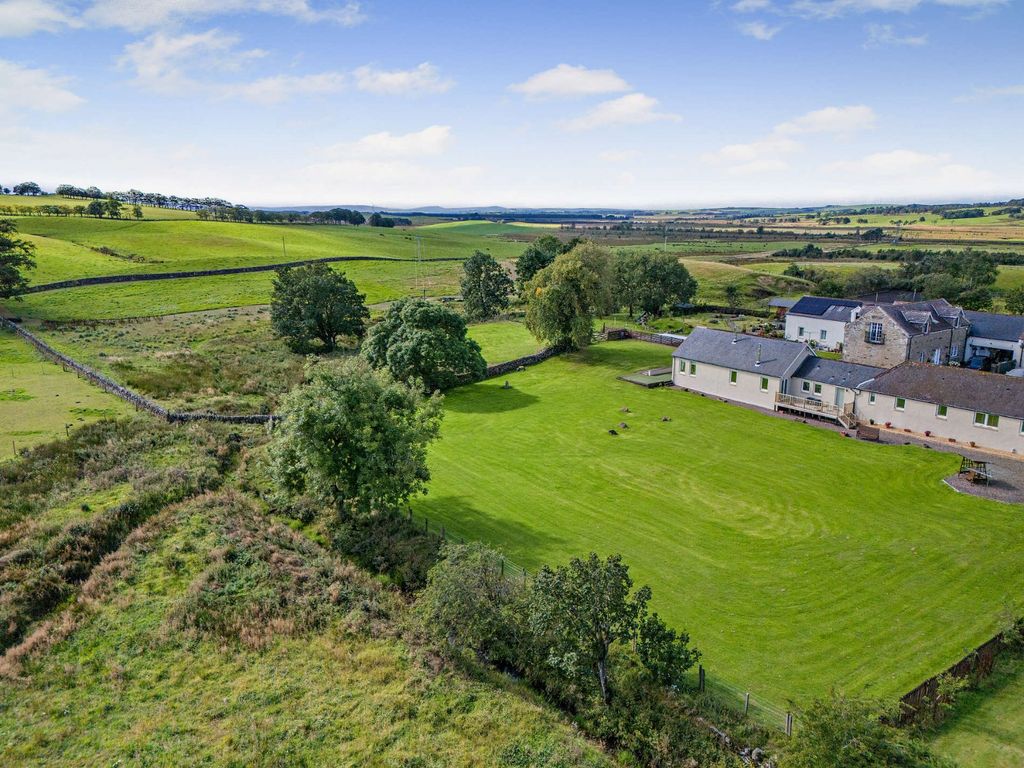 Property photo 2 of 30 Garden Or Paddock