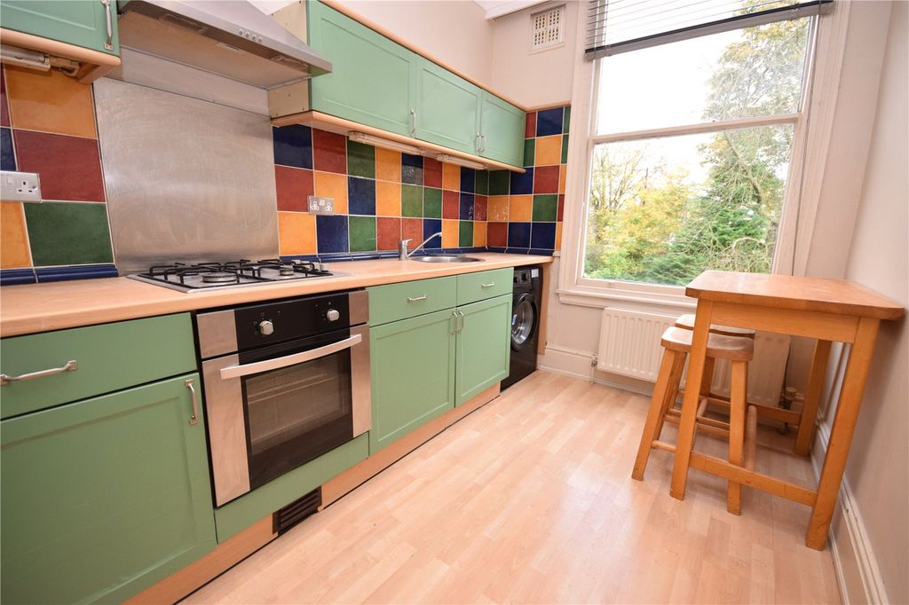 Property photo 2 of 7 Picture No. 15