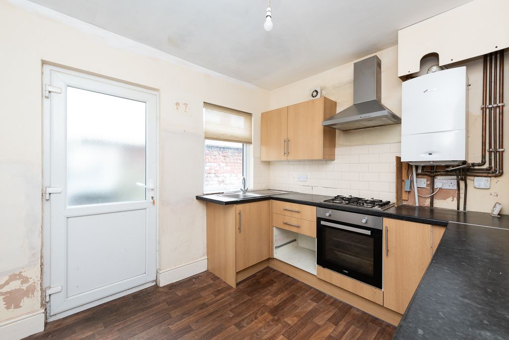 Property photo 3 of 14