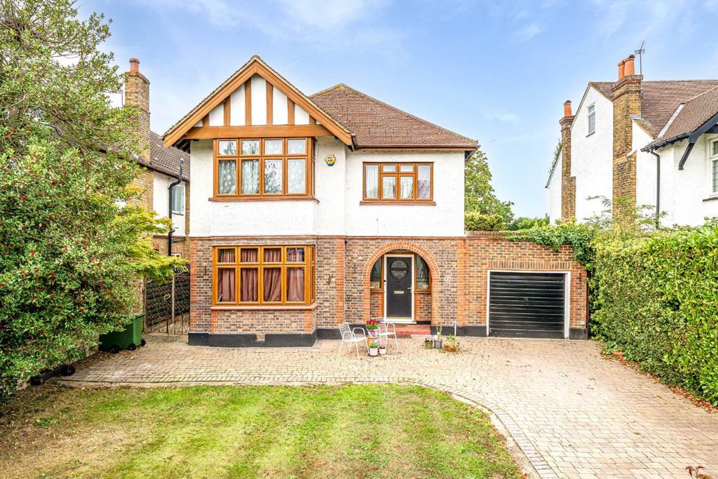 Property photo 1 of 2