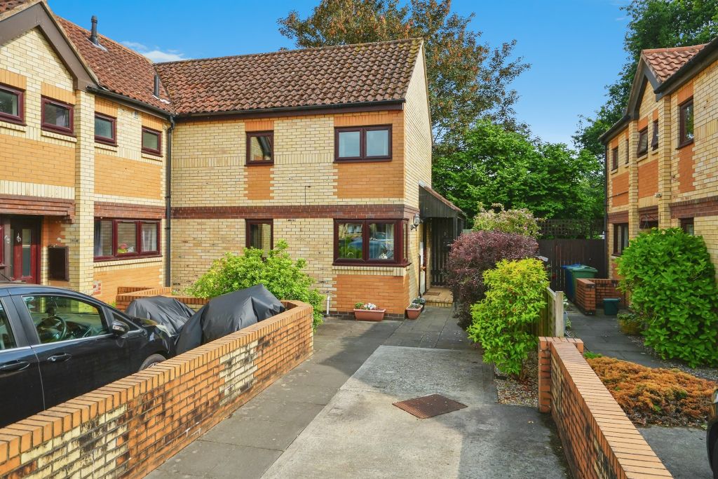 Property photo 1 of 17