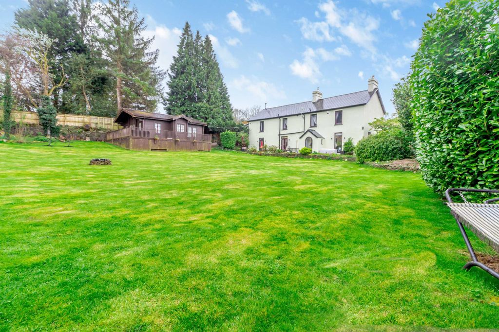 Property photo 1 of 55