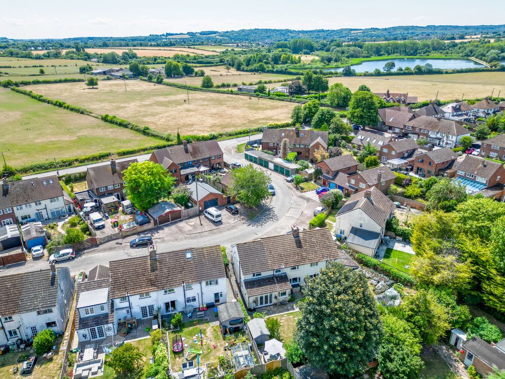 Property photo 1 of 29 The Crescent, Marsworth