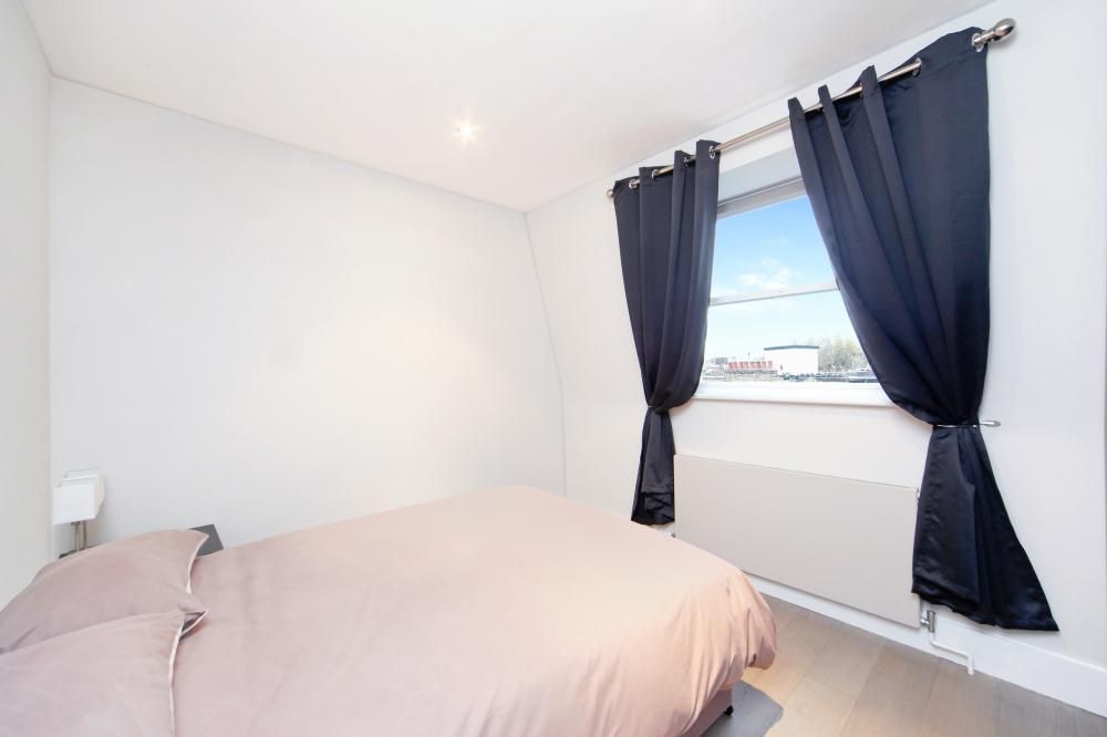 Property photo 3 of 5 23 Rich Bedroom 2