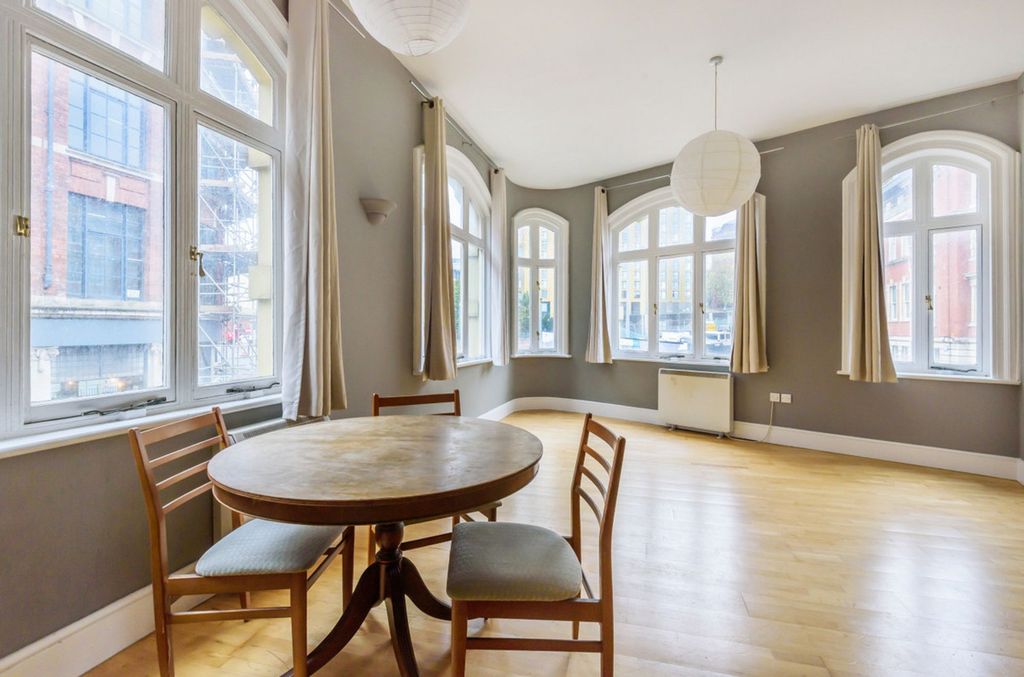 Property photo 2 of 8 Living Space