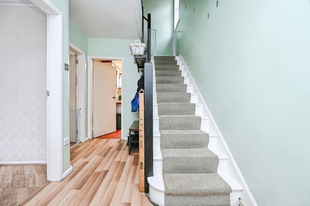 Property photo 2 of 13 Pbox-Img.Jpg
