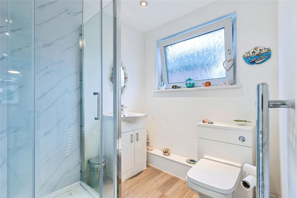 Property photo 3 of 18 Picture No. 15