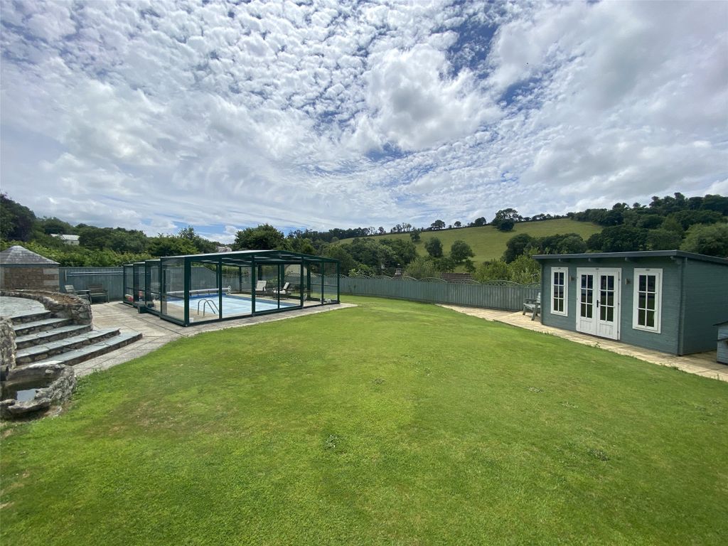 Property photo 2 of 25 Picture No. 02