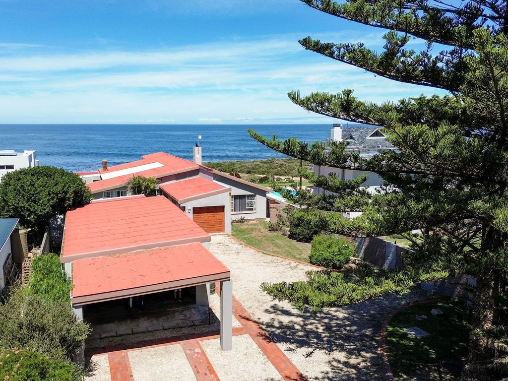 Property photo 2 of 41 Hf1732351