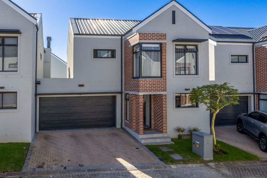 Property photo 1 of 21 Dbv1695725
