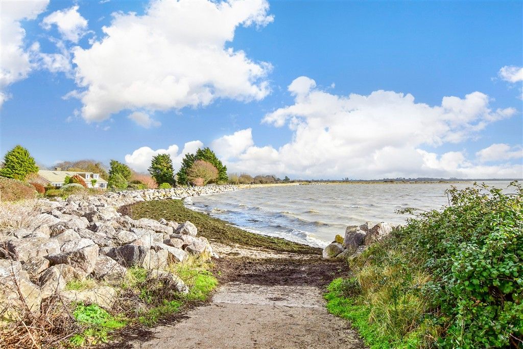 Property photo 3 of 14 Surrounding Area