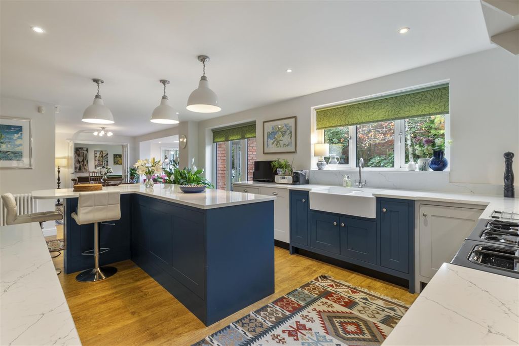 Property photo 2 of 44 Dsc_4328-Hdr.Jpg