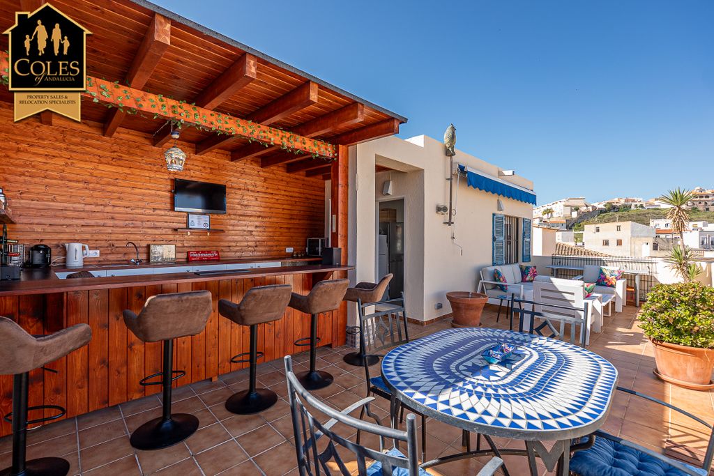 Property photo 2 of 24