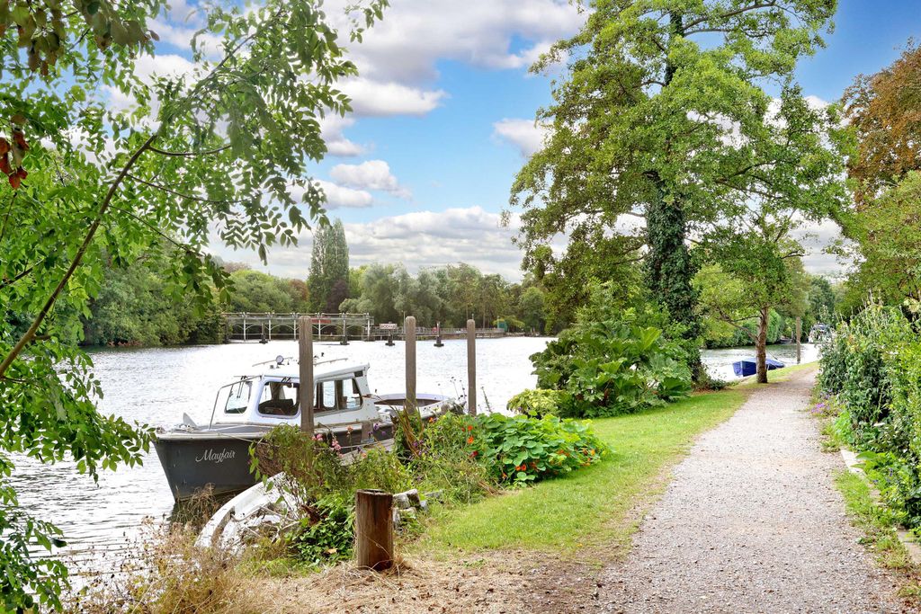Additional image 20 of 4 bed detached house for saleCourt Road, Maidenhead, Berkshire SL6