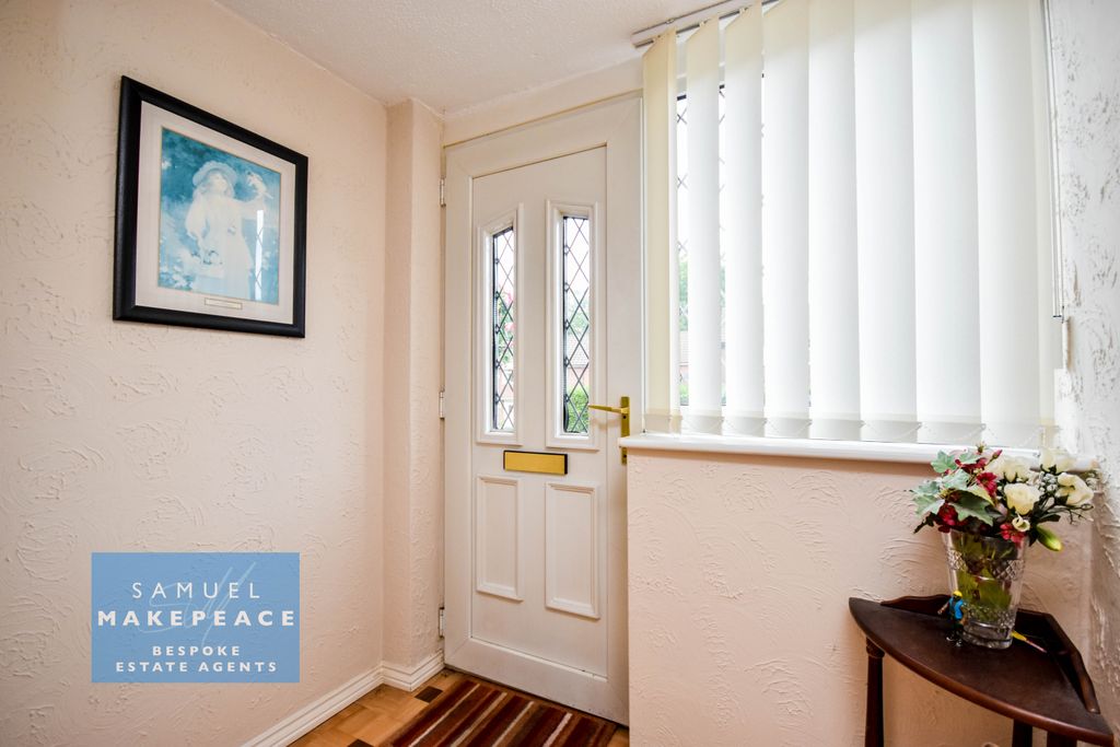 Property photo 2 of 20 Gallery