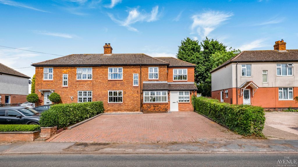 Property photo 1 of 42 5221061
