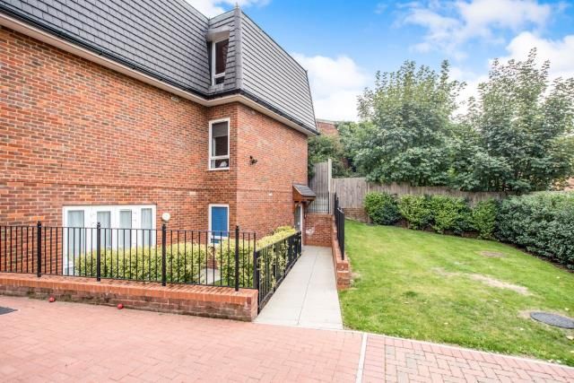 Property photo 2 of 11 External