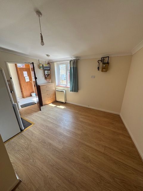 Property photo 3 of 4 Img_7362