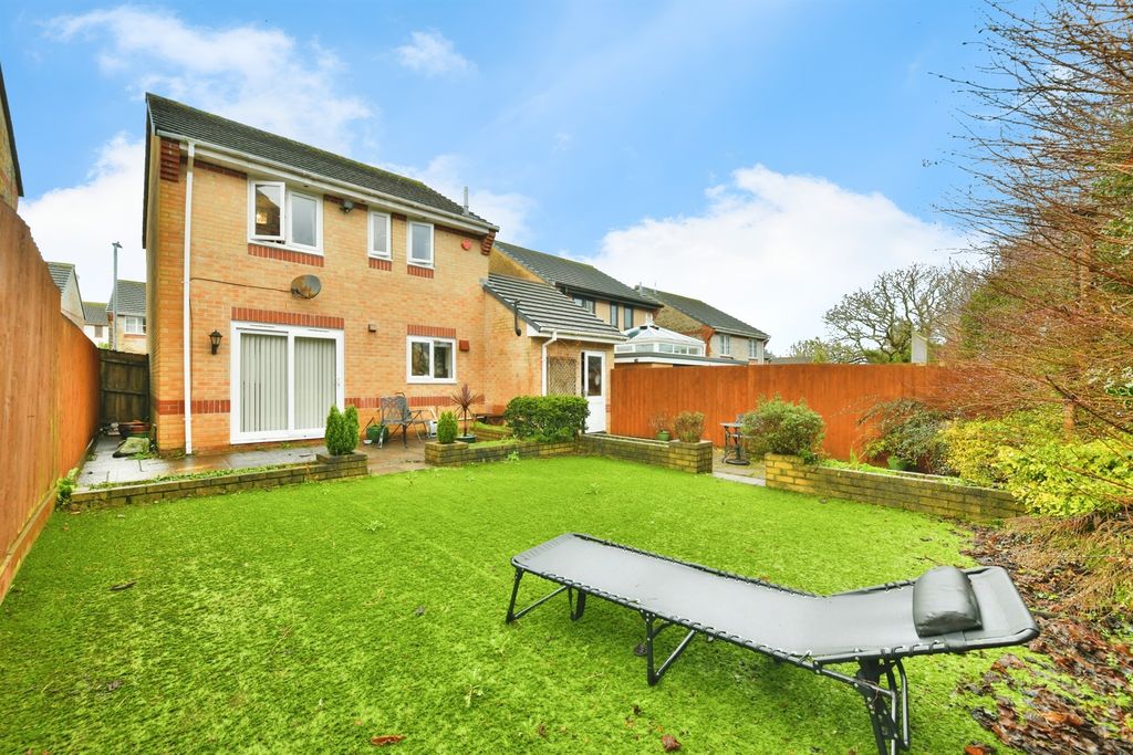 Property photo 3 of 20