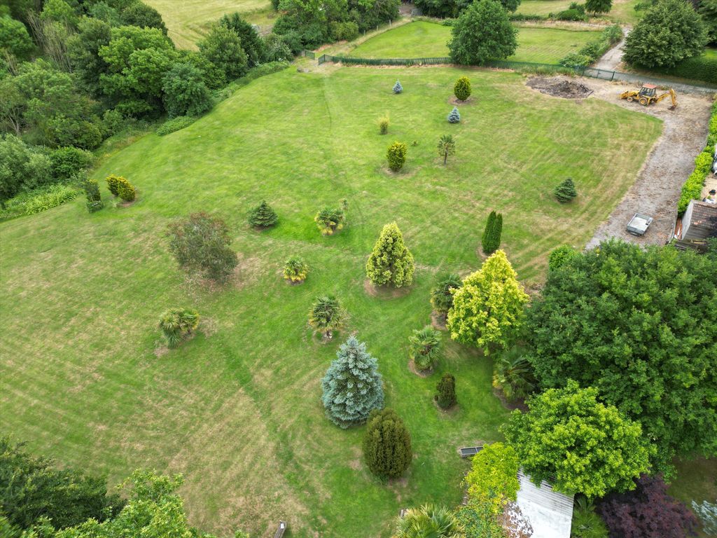 Property photo 3 of 24 Image