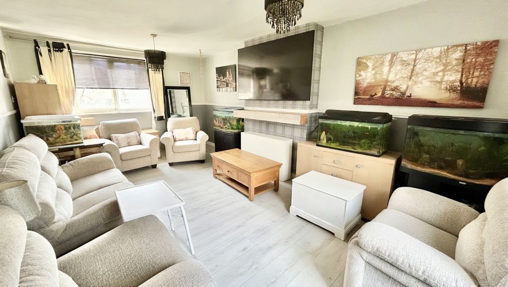 Property photo 2 of 9 Photo #2