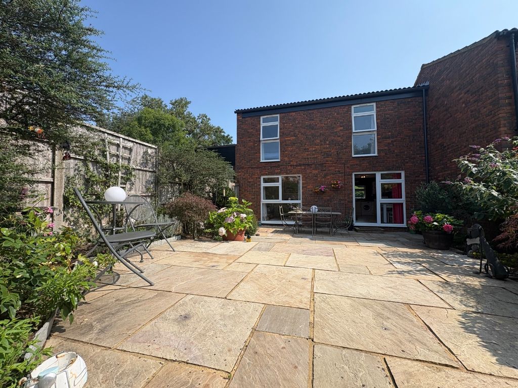 Property photo 1 of 16 4457181
