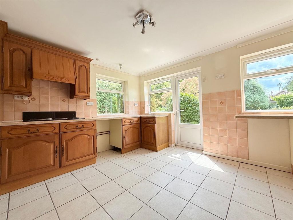 Property photo 2 of 16 Kitchen.Jpg