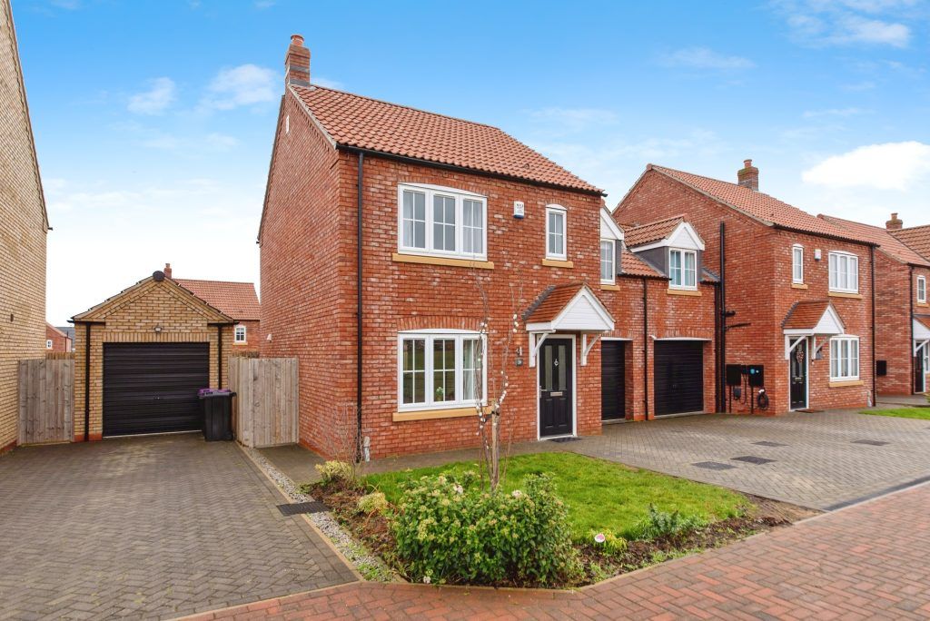 Property photo 3 of 44