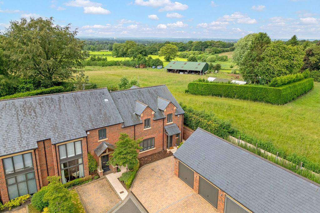 Property photo 2 of 48
