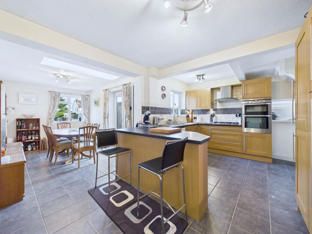 Property photo 3 of 13 Bushland Road