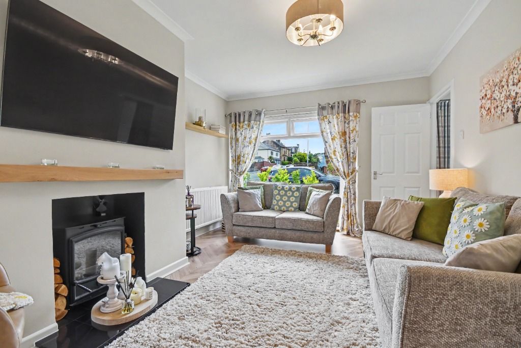 Property photo 1 of 34