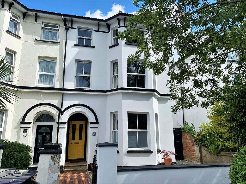 Property photo 1 of 24 Picture No. 01