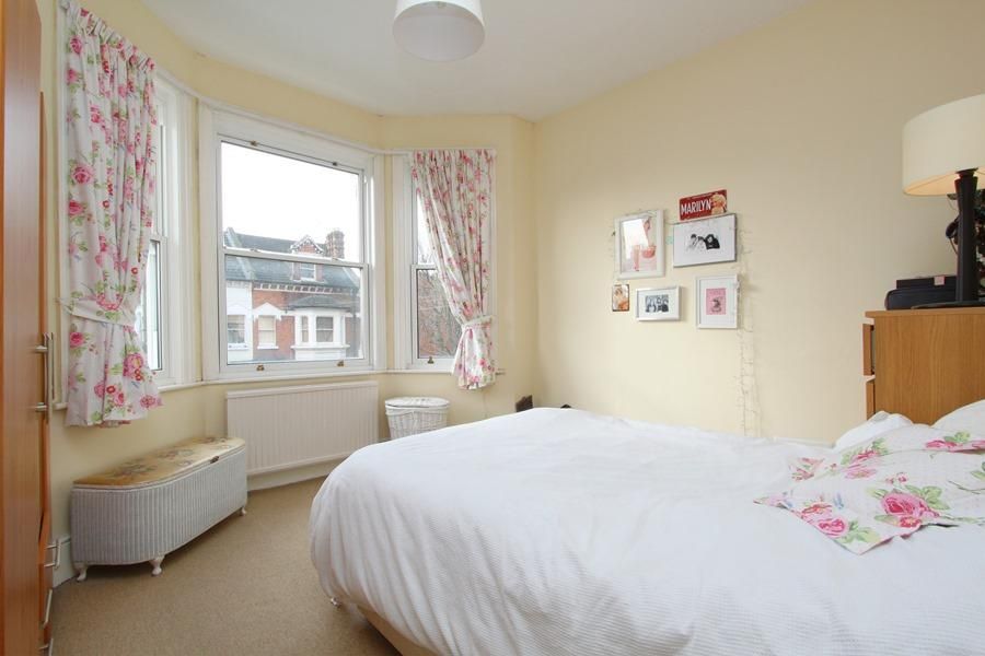 Property photo 3 of 7 474_Balham_Park_Road