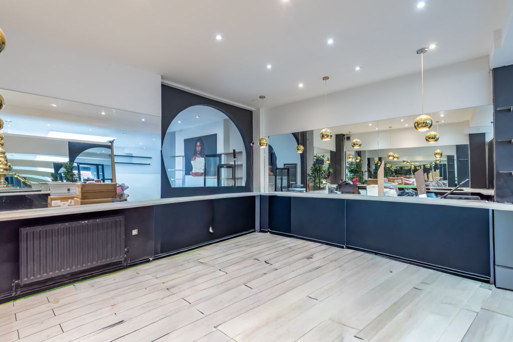 Property photo 3 of 11 Photo 11