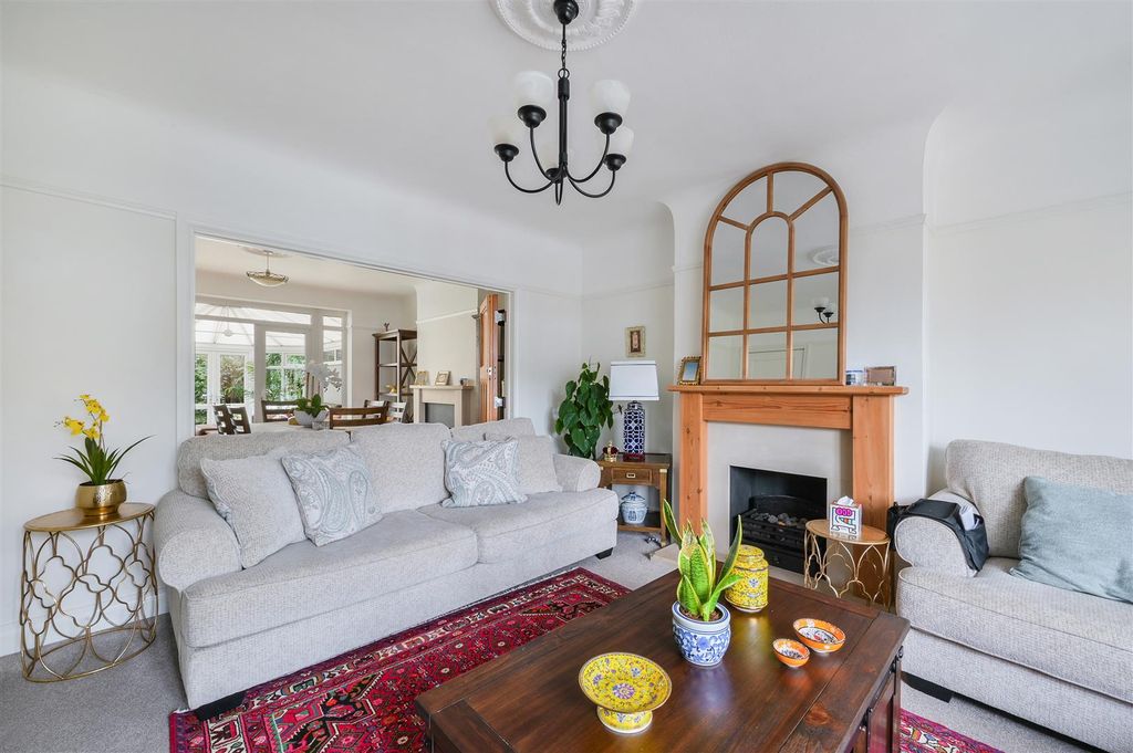 Property photo 3 of 34 Copley Way (12).Jpg