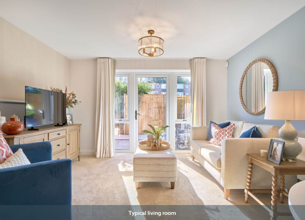 Property photo 1 of 8