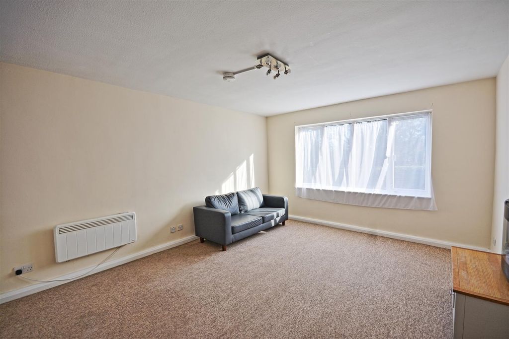 Property photo 2 of 6 4.Jpg