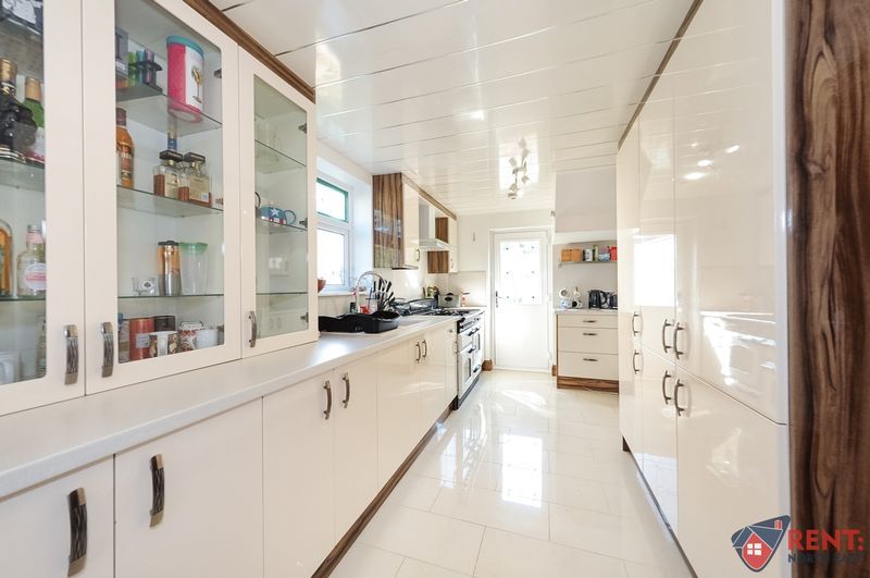 Property photo 2 of 22 Photo 29