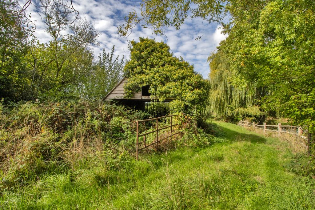 Property photo 3 of 9 Lot 4