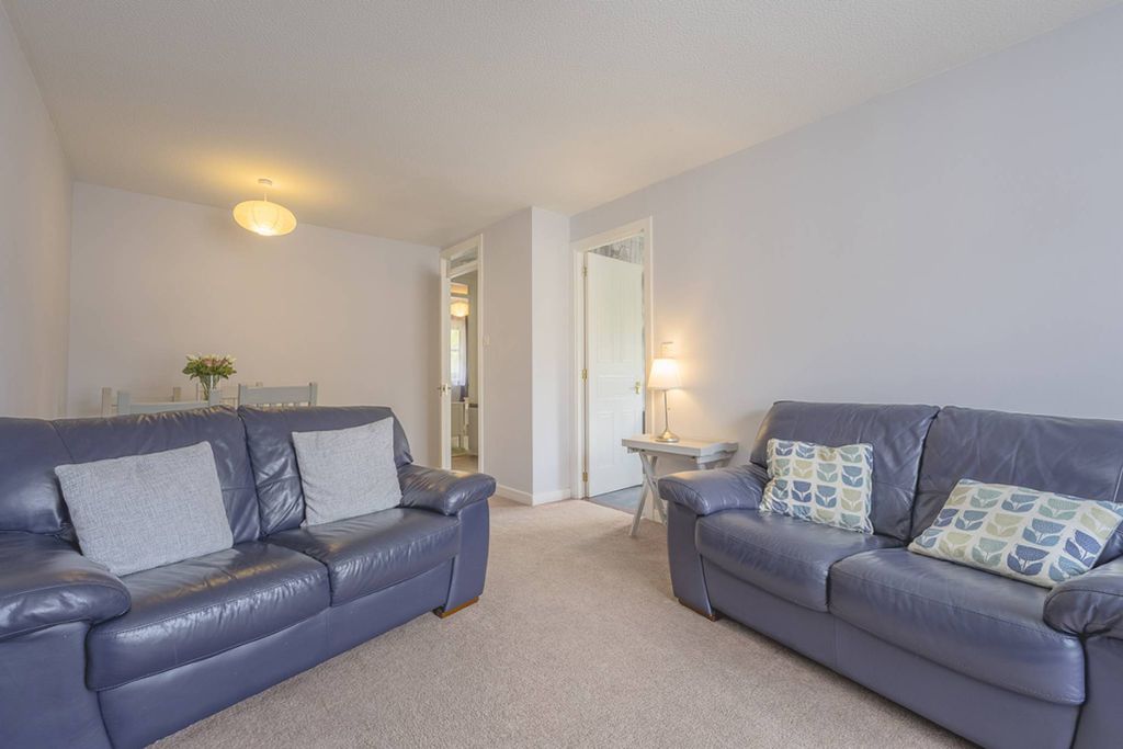 Property photo 3 of 24