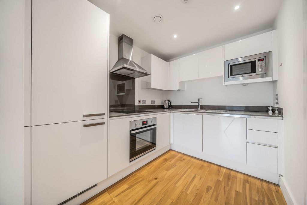 Property photo 1 of 13 Picture No. 10