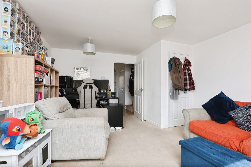 Property photo 3 of 17