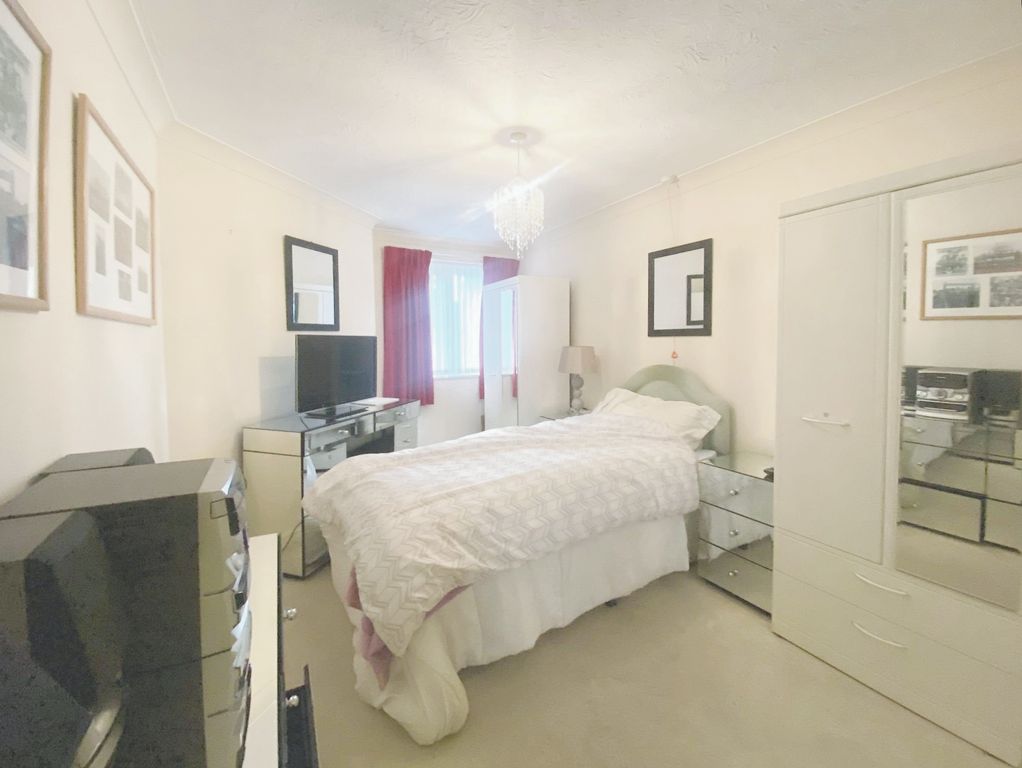 Property photo 3 of 9