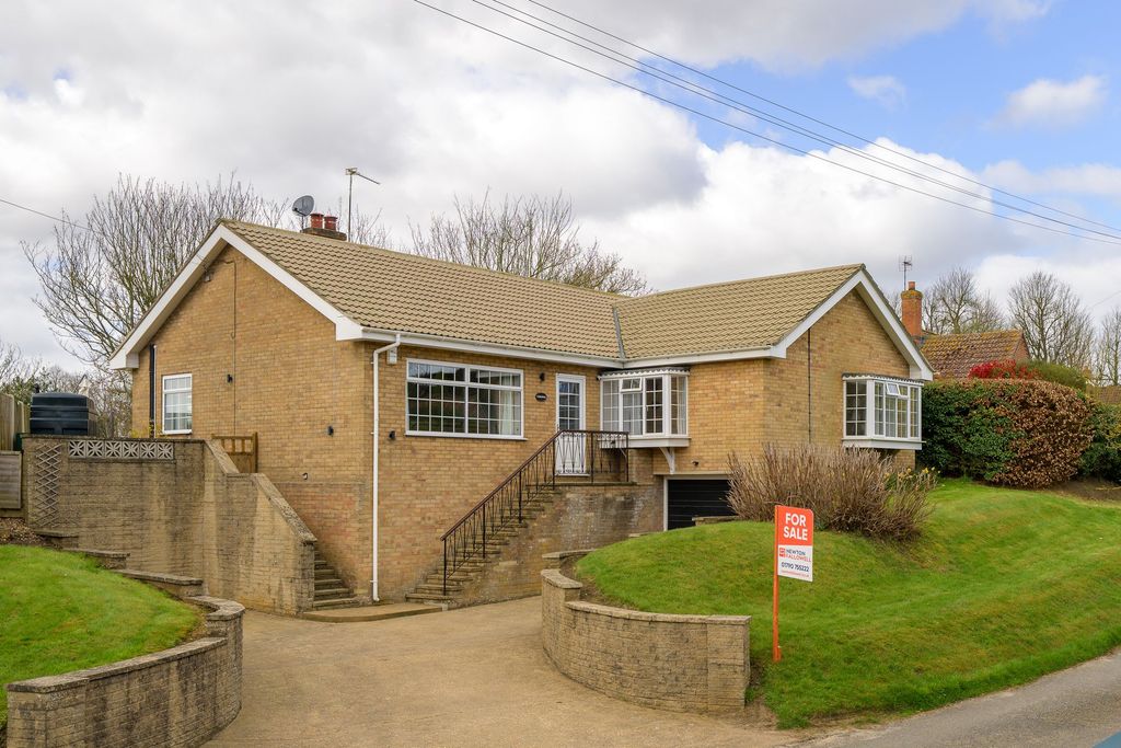 Property photo 1 of 35