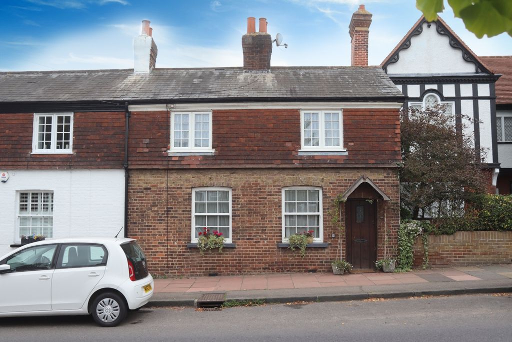 Property photo 1 of 16 Front 2