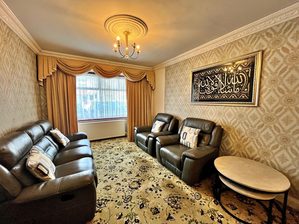 Property photo 3 of 15 Photo 9