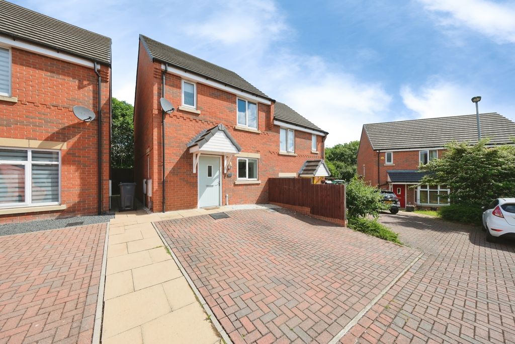 Property photo 1 of 17 Pbox-Img.Jpg